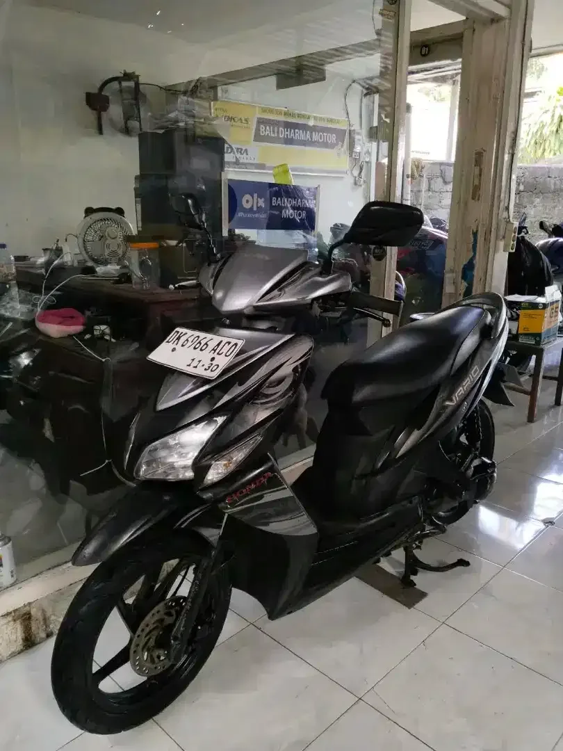 HONDA VARIO CW TAHUN 2010 PAJAK HIDUP SURAT LENGKAP - Image 1 of 7