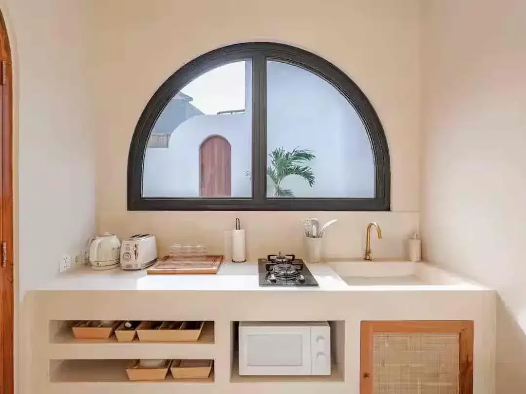 Modern Mediterranean Villa in Canggu Berawa - Image 7 of 10