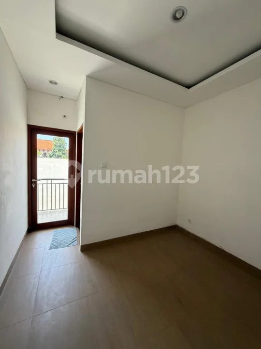 Rumah Siap Huni Semi Villa Dekat ke Pantai di Sanur - Image 4 of 4