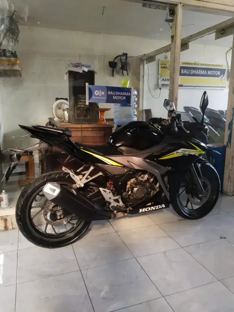 Honda cbr 150 CC thn .2017 cash. Bali dharma motor - Image 4 of 8