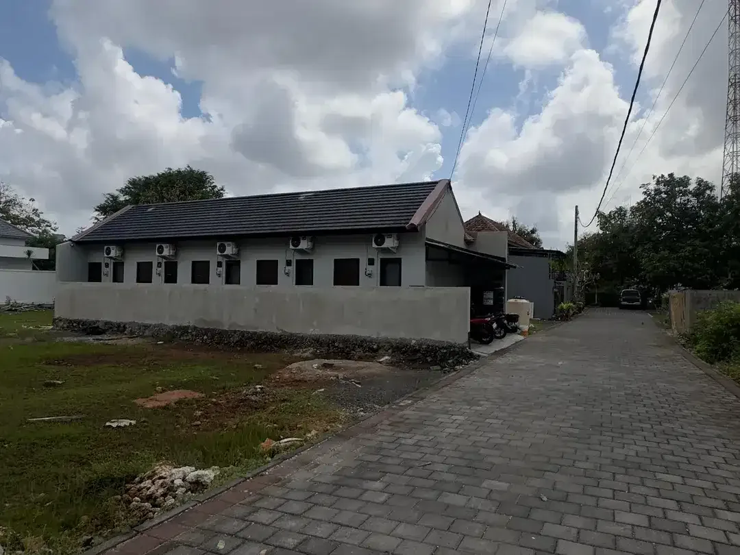 Dijual Tanah 300m2 Posisi Hook Lokasi Gg LoveBird Melangkaja - Image 2 of 8