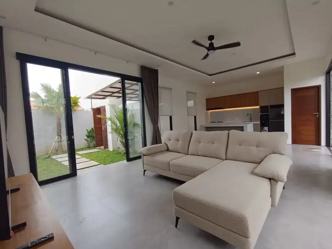 Disewakan Villa Eksklusif di Sanur dengan Kolam Renang Besar, Fully Furnished, dan Akses Mudah ke Pantai - Image 3 of 10