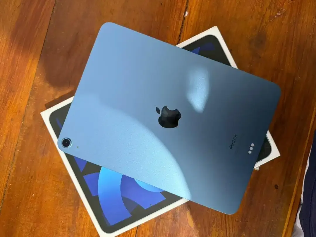 Ipad Air 5 chip M1 - Image 4 of 4