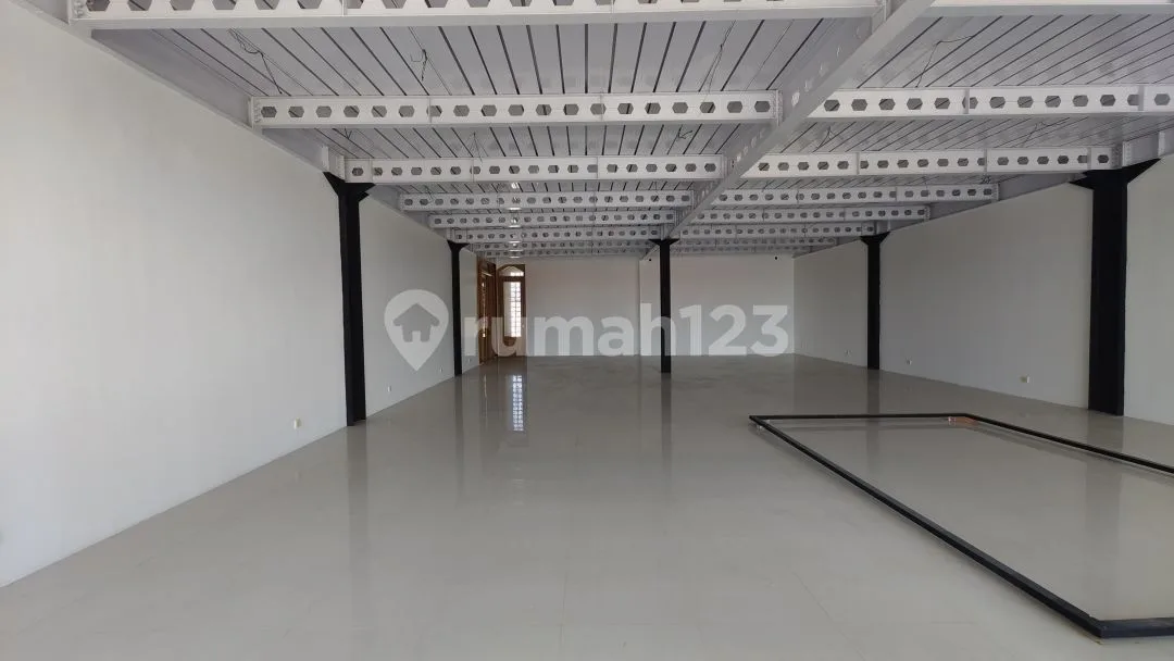 FOR SALE Bangunan Ruko 4 lantai berlokasi di Dewi Sri - Image 3 of 4