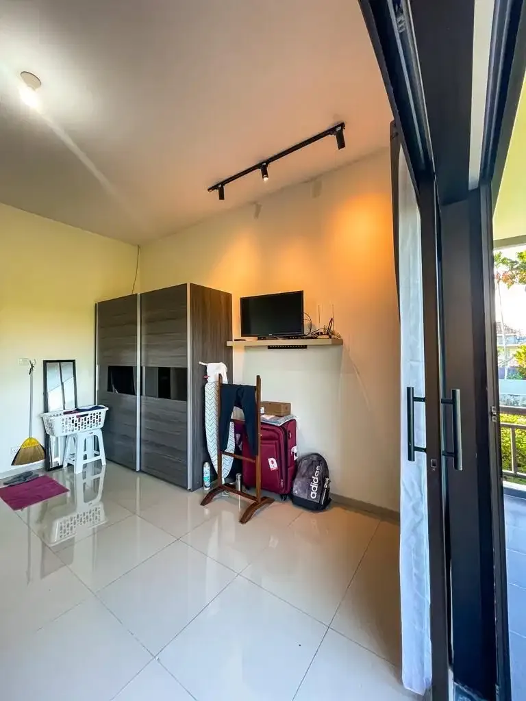 MODERN VILLA AT BATUBELIG WITH AMAZING RICE FIELD VIEWS - Image 7 of 10