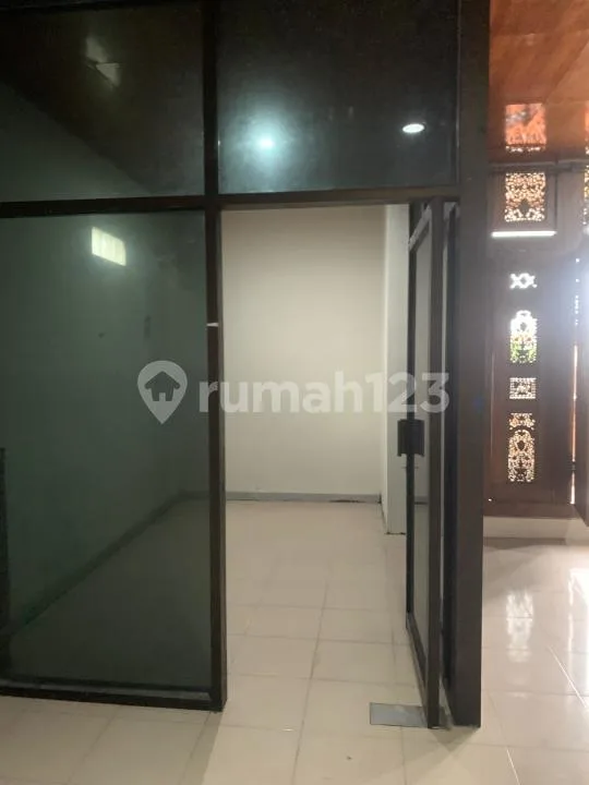 Rumah 3 Lantai Area Padang Sambian, Dekat Jl Tunjung Sari, Gatot Subroto, Muding, Kerobokan, Gunung Sanghyang - Image 3 of 4