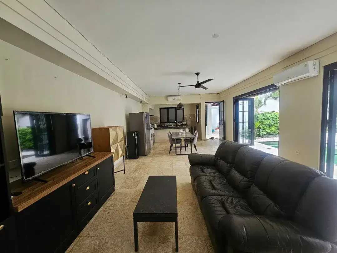 Dijual/disewakan villa lantai 2 lokasi umalas kerobokan - Image 10 of 10