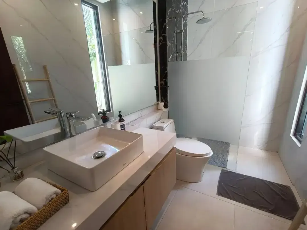 Villa Modern Dekat Pantai Batu Belig – Leasehold 23 Tahun - Image 9 of 10