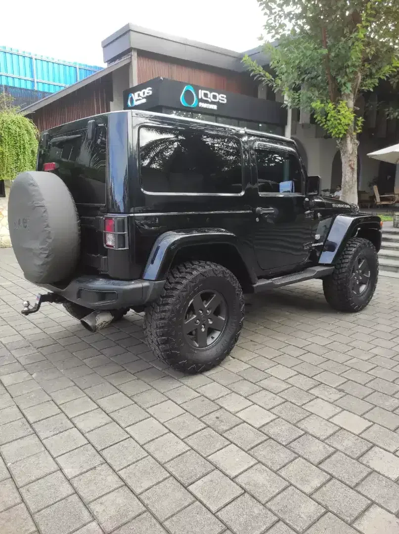 Wrangler sahara 3.8 AT 4x4 70th anniversary - Image 2 of 9