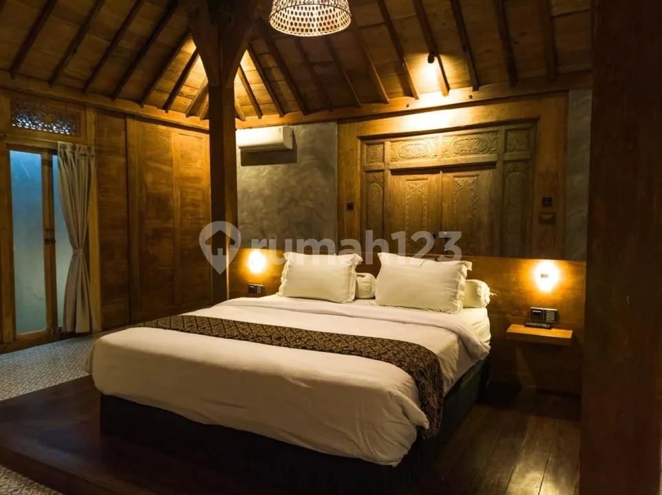Experience A Javanese-Style Villa In Pemogan, Denpasar City - Image 3 of 4