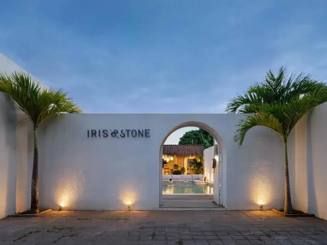 Stunning 3-Bedroom Villa with Private Pool – Prime Uluwatu Location
FREEHOLD - Image 2 of 10
