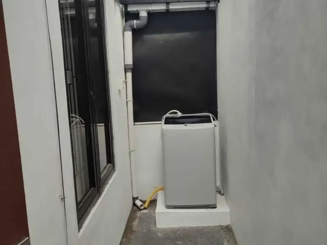 FOR RENT RUMAH MINIMALIS 2BR FURNISHED LOKASI DI JIMBARAN - Image 4 of 8