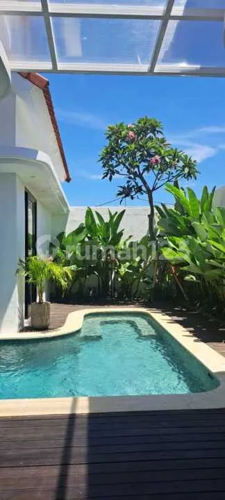 Villa Baru Gaya Modern Dekat Plaza Renon dan Pantai Sanur - Image 3 of 4