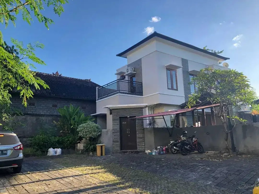 HUNIAN SEMI VILLA 4BR BAGUS LOKASI BEST KAWASAN PERUMAHAN JIMBARAN - Image 1 of 10