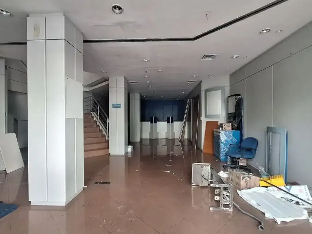 RUKO STRATEGIS 4 LANTAI DI TEUKU UMAR PEMECUTAN KLOD DENPASAR - Image 5 of 10