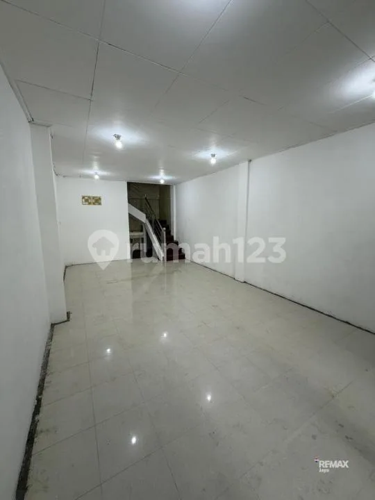 Ruko Dijual di Tuban, Kuta - Lokasi Strategis & Ramai. - Image 4 of 4