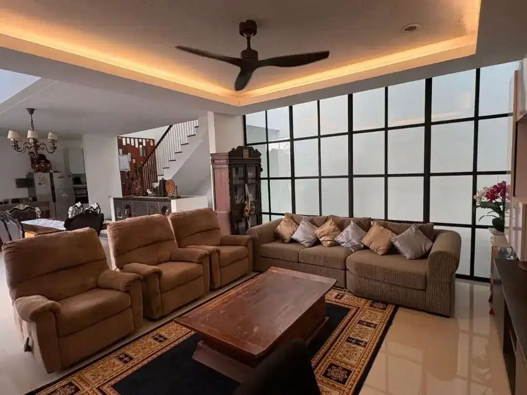 Rumah Modern kawasan elite Citraland Denpasar - Image 6 of 10
