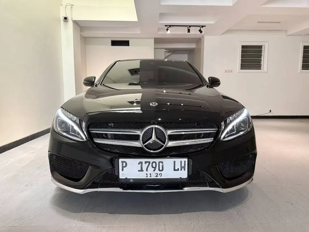 C200 AMG 2018 C200 AMG line 2018 C200 W205 C200 avantgarde mercy C200 - Image 2 of 10