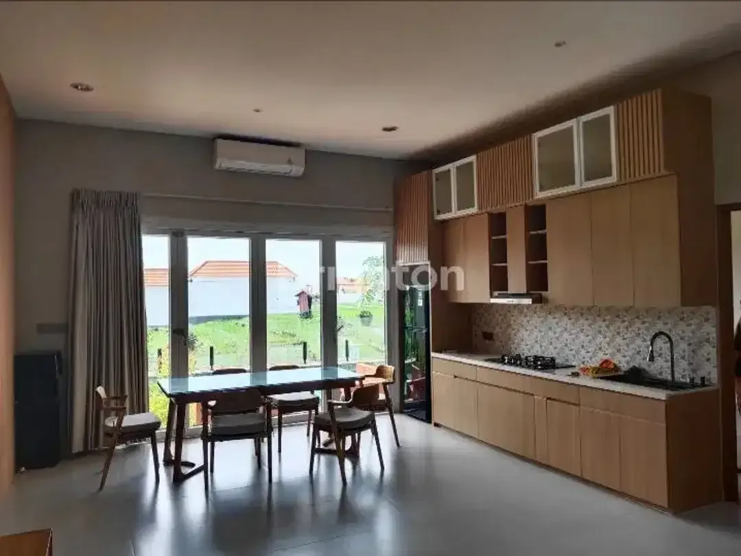 3 BDR FURNISHED VILLA NEXT TO A RICE FIELD at CANGGU - Image 2 of 8