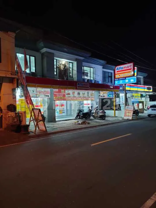 Ruko 227 m2 SHM Bagus Sekali di Jalan Raya Mas Ubud Sangat Cocok Untuk Segala Macam Usaha - Image 2 of 4