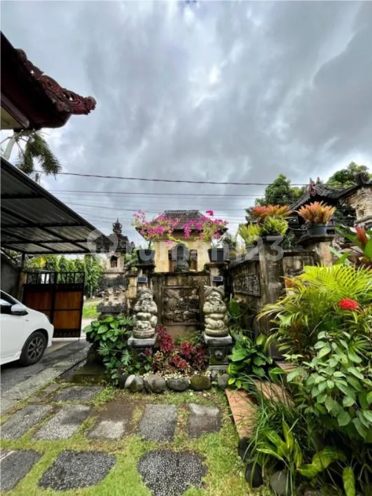 Siap Huni Rumah Mewah Halaman Luas Area Renon - Image 4 of 4