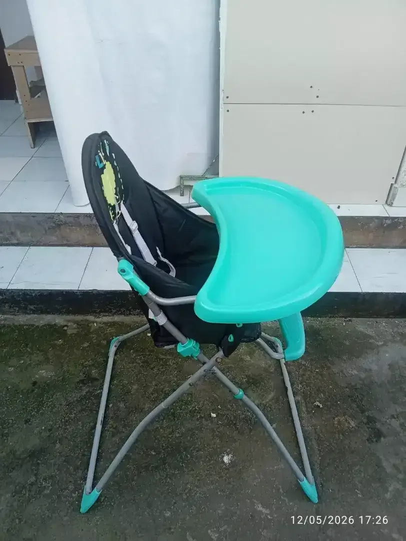 dijual meja makan anak - Image 1 of 3