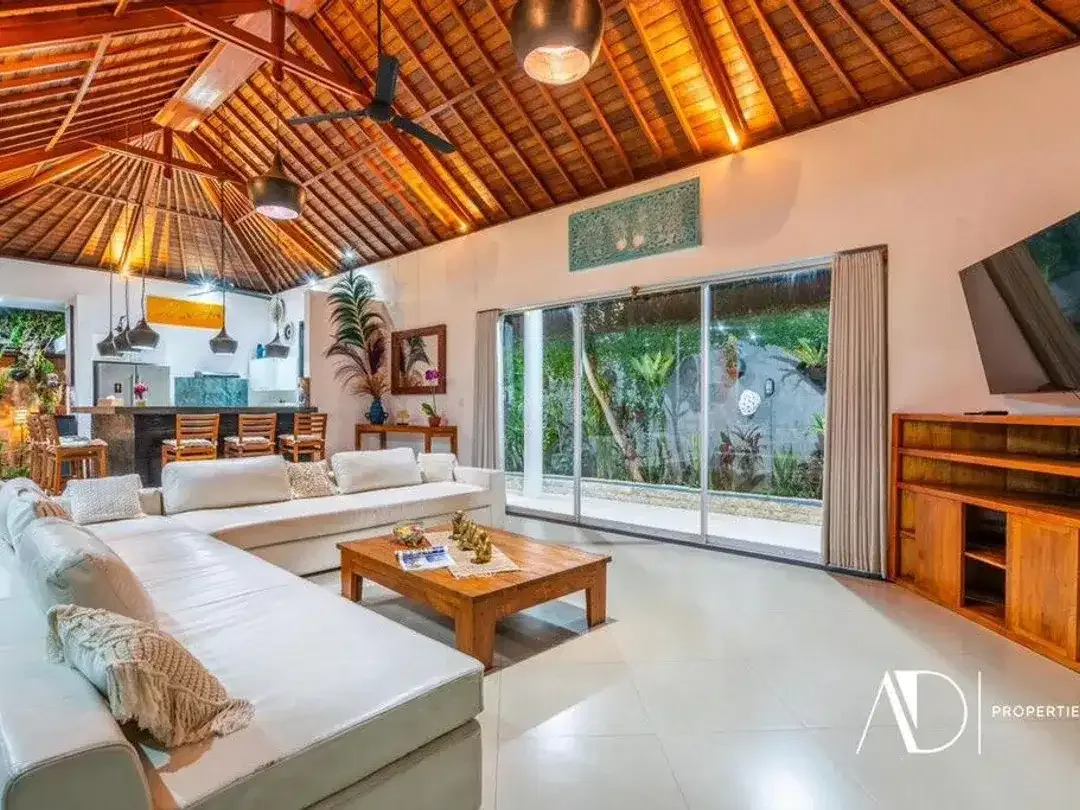 MOTIVATED SELLER | LEASEHOLD 40-YEAR 5-BEDROOM VILLA IN KEROBOKAN - Image 8 of 10