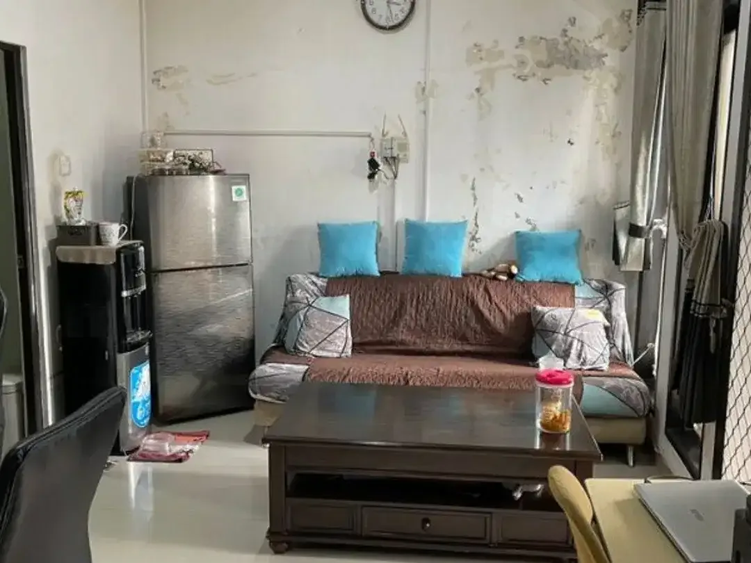 RUMAH MODERN TROPIS MINIMALIS DI LOKASI STRATEGIS DENPASAR BARAT - Image 4 of 6