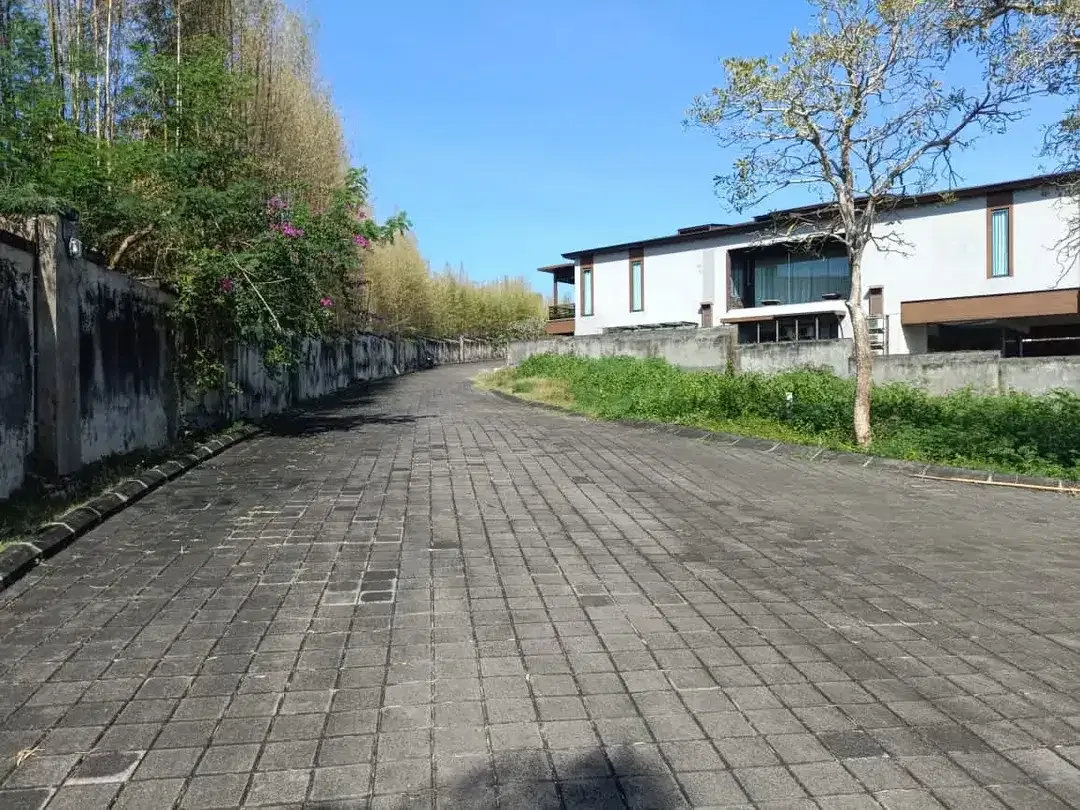 Dijual murah di bawah harga pasar tanah view laut dan lapangan golf di pecatu graha kuta selatan bali. - Image 4 of 5