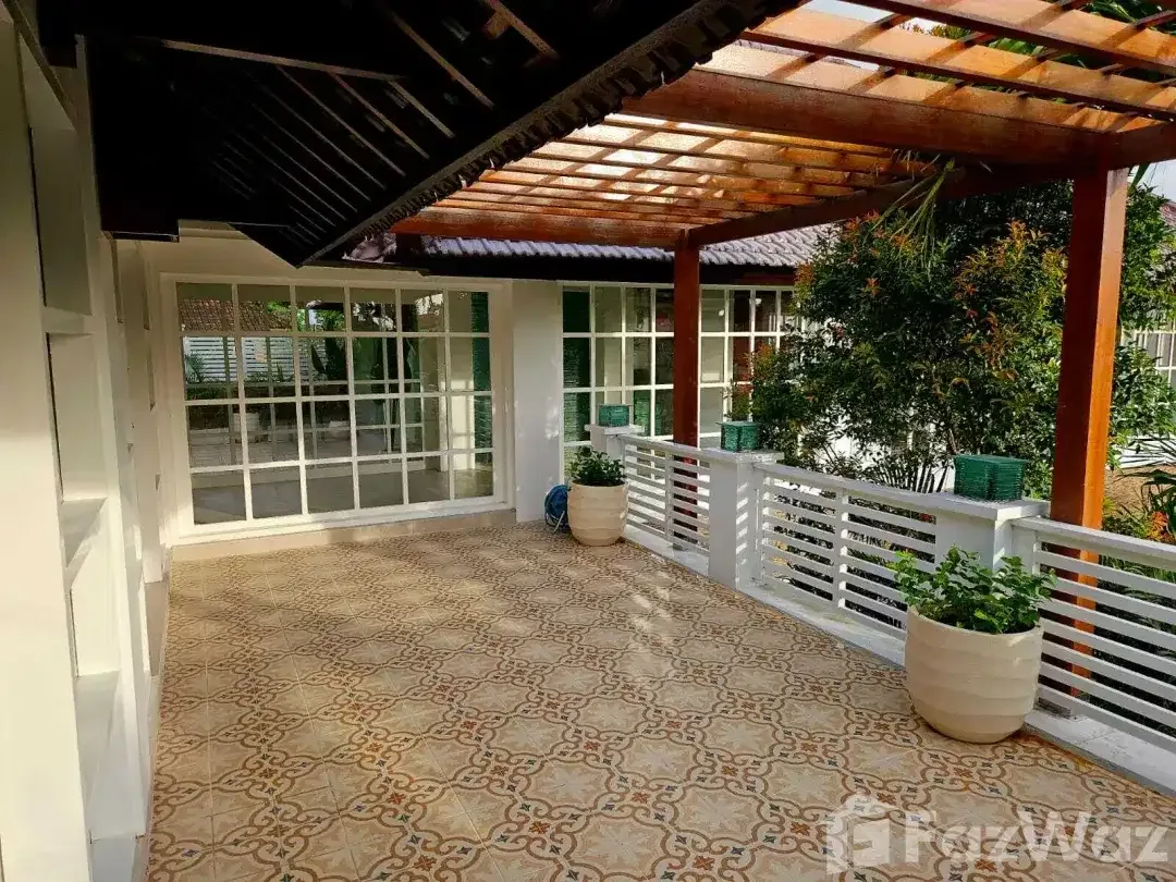 4 Bedroom Villa for sale in Seminyak, Bali - Image 3 of 10