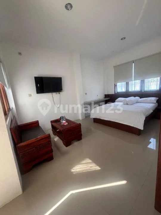 Rumah 2 Lantai Furnished dan Pool Siap Huni - Image 4 of 4