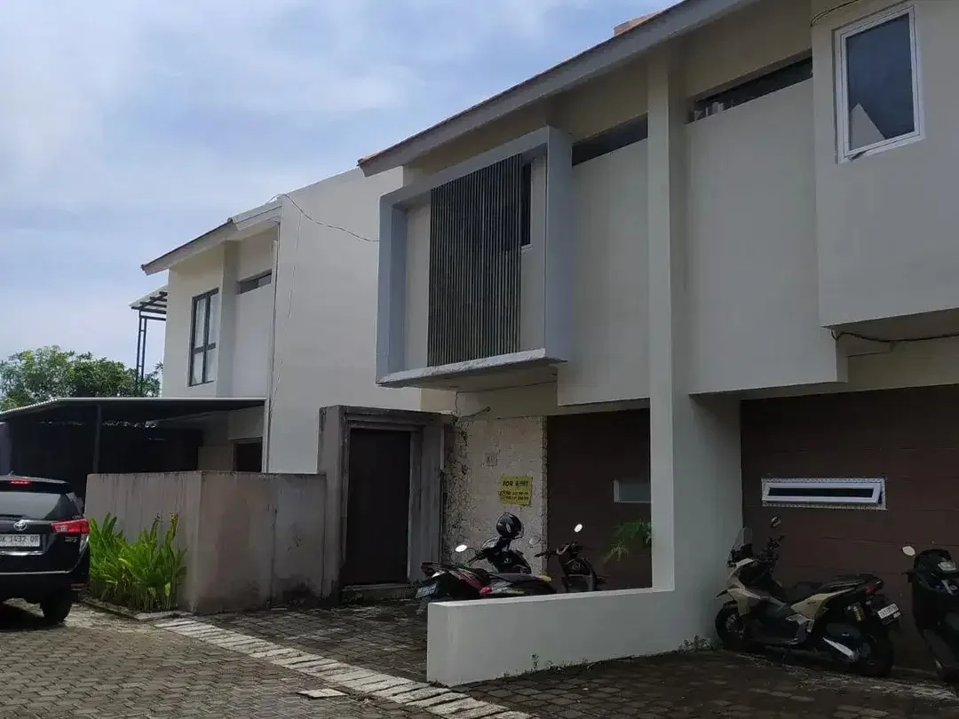 DIJUAL HARGA MIRING RUMAH ONE GATE SYSTEM GADING KENCANA , JIMBARAN - Image 2 of 3