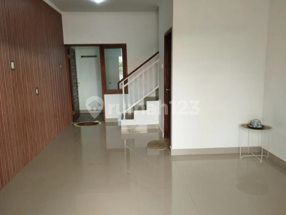 Rumah 2 Lantai 2 Kamar Tidur Mahendradata - Denpasar - Image 3 of 4