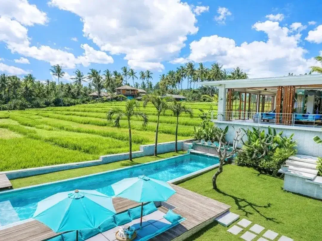 LEASEHOLD | LUXURY 5-BEDROOM VILLA WITH RICE FIELD VIEWS - TANAH LOT - Image 2 of 9