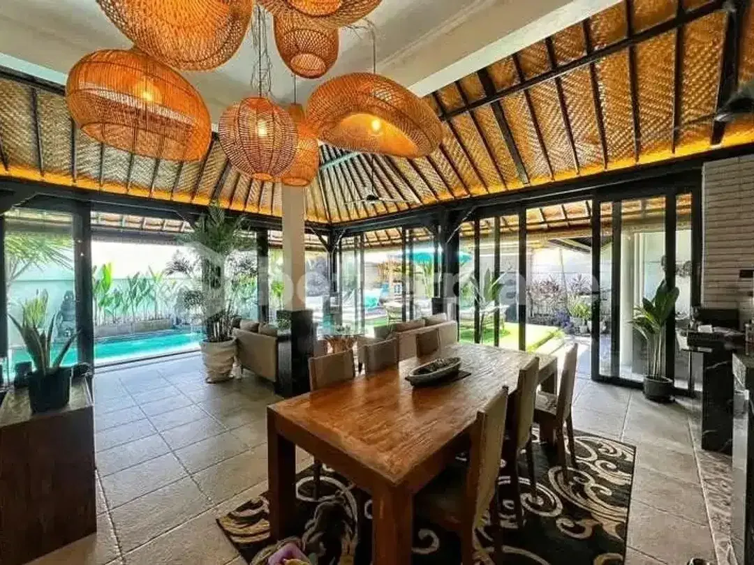 Balinese Modern 4-Bedroom Villa in the Heart of Seminyak, A Few Minutes to The Beach - Image 4 of 10