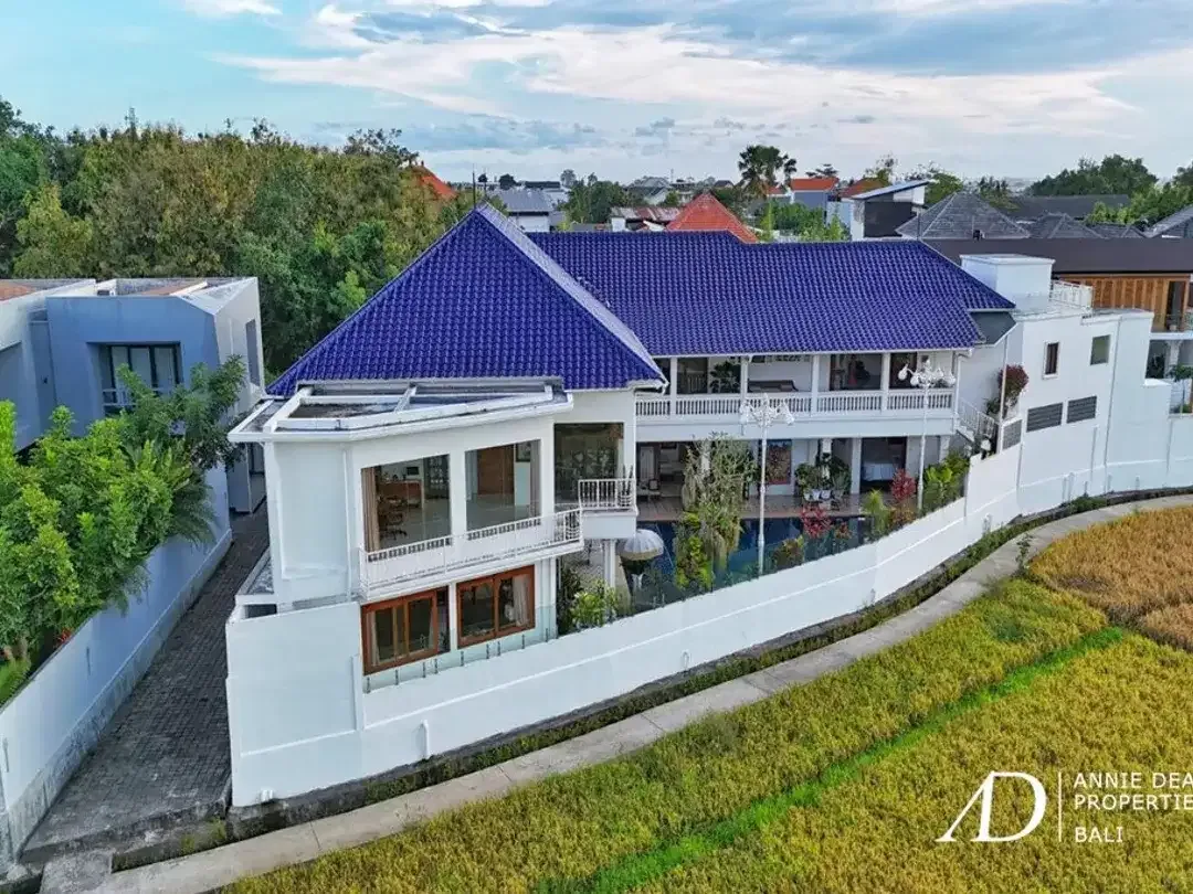 FREEHOLD COLONIAL-STYLE 6-BEDROOM VILLA WITH RICE FIELD VIEW - KABA-KABA - Image 4 of 10