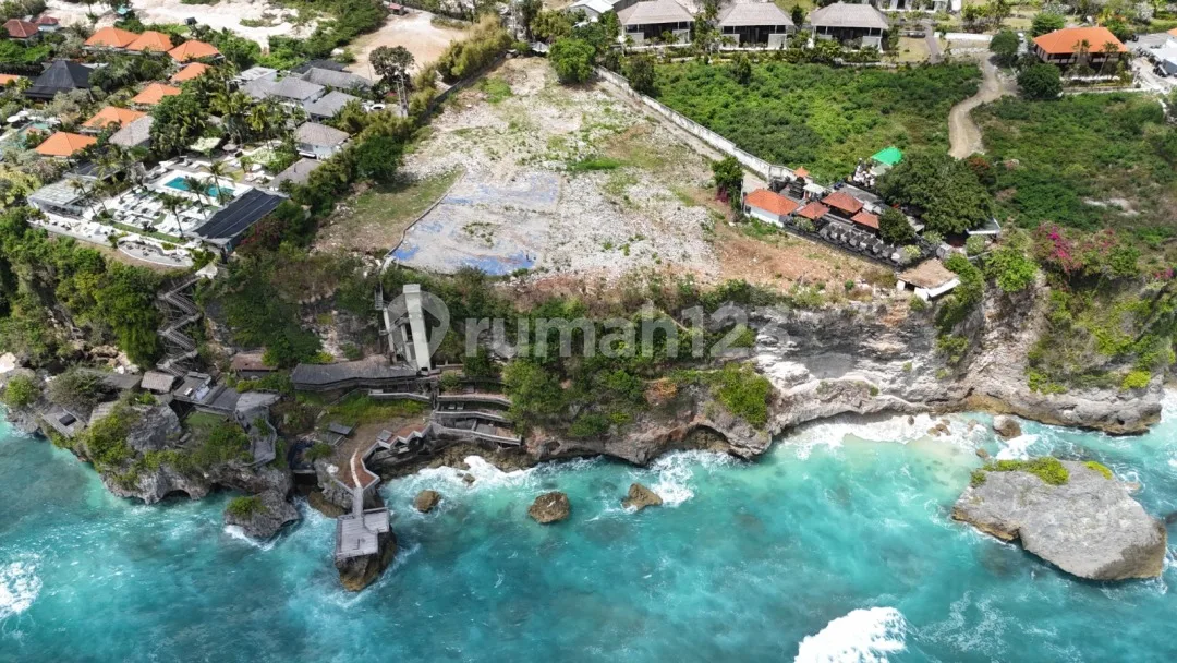 Dijual Cepat Tanah Cliff Front Pantai Padang-Padang Uluwatu - Image 1 of 4
