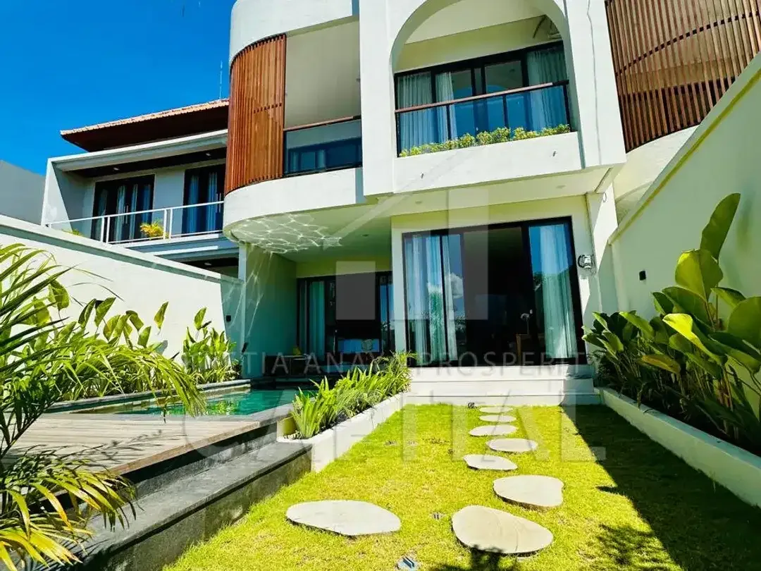 VILLA MODERN TROPIS DI BALI LOKASI PREMIUM AREA UNGASAN DENGAN VIEW GWK - Image 1 of 10