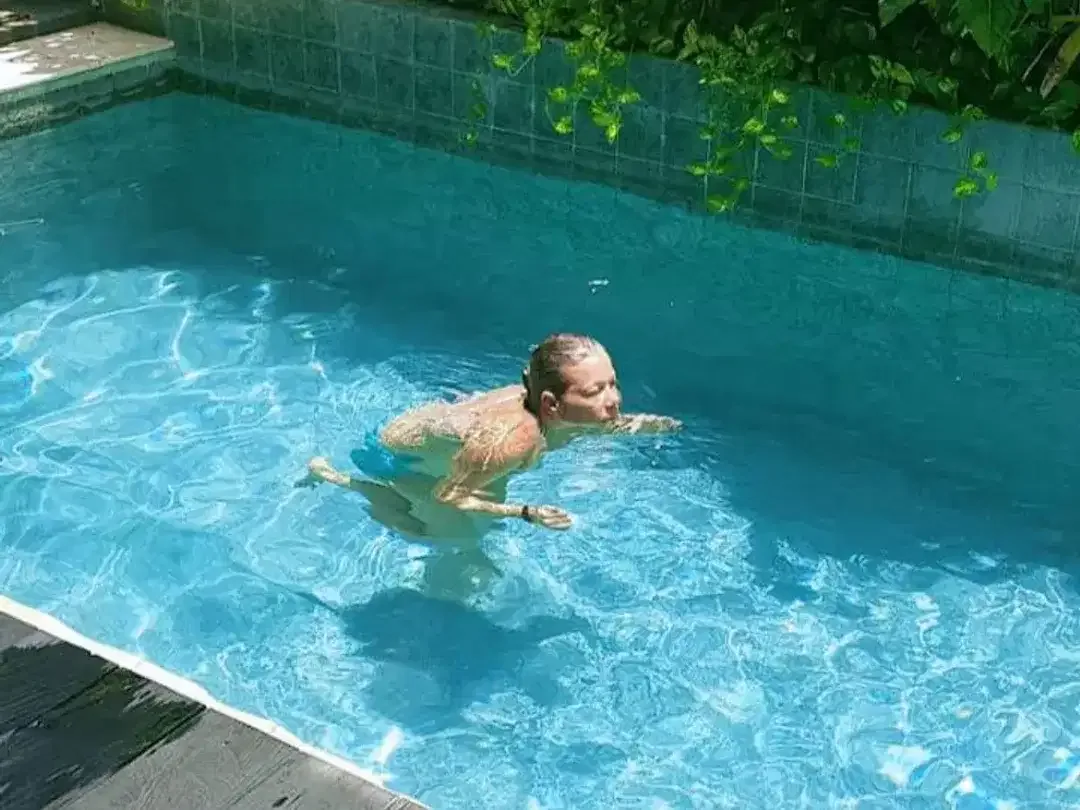 Guesthouse Echo Beach Canggu Badung - Image 2 of 10