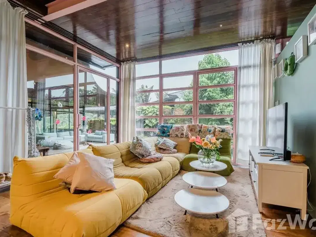 3 Bedroom Villa for sale in Ginyar, Bali - Image 3 of 10