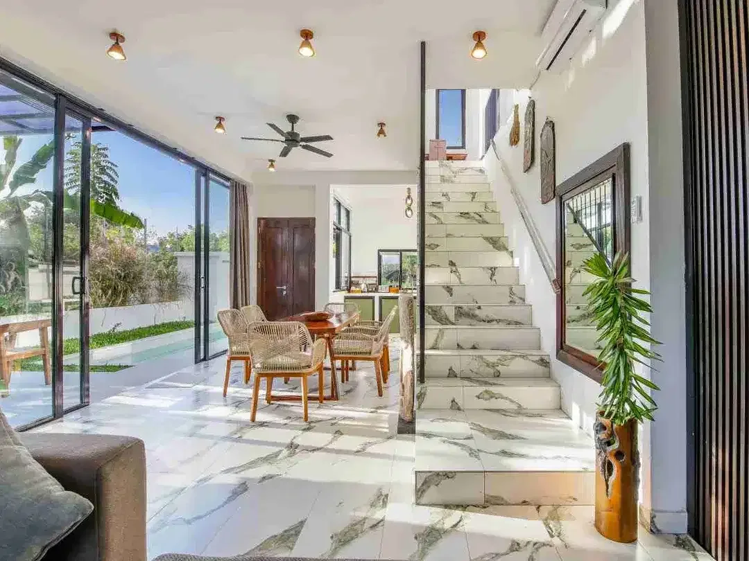 3 Bedrooms Villa With Rooftop In Jimbaran - Image 3 of 10