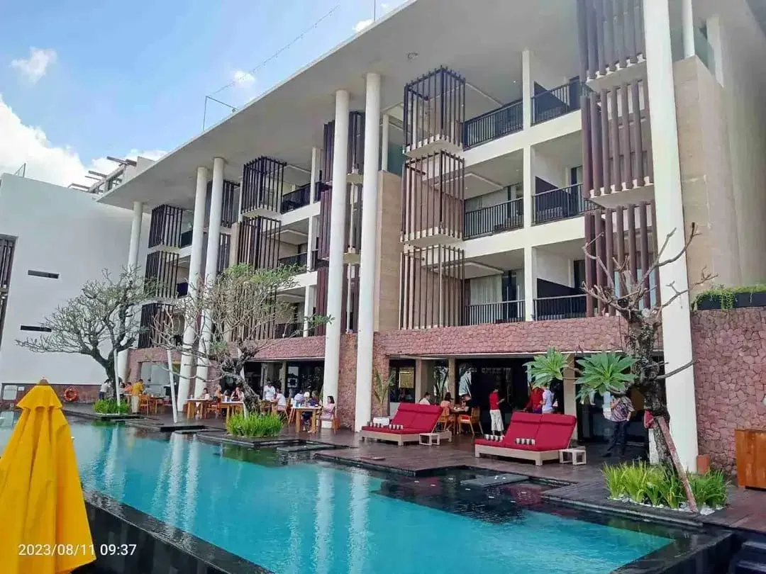Dijual Via Lelang Suite Hotel Bintang 4 dan Management Office lokasi Kel. Seminyak Kec Kuta Kab Badung Bali - Image 1 of 4