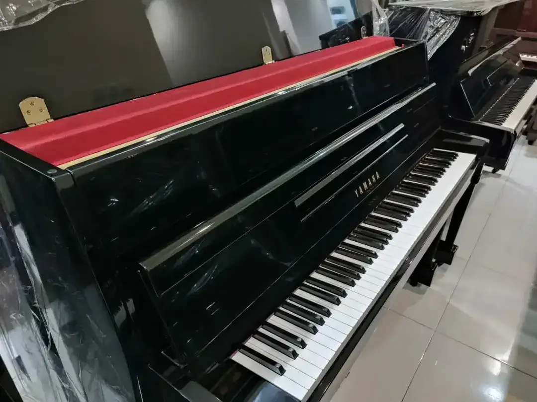 Piano Yamaha LU 110 seri tinggi - Image 2 of 2