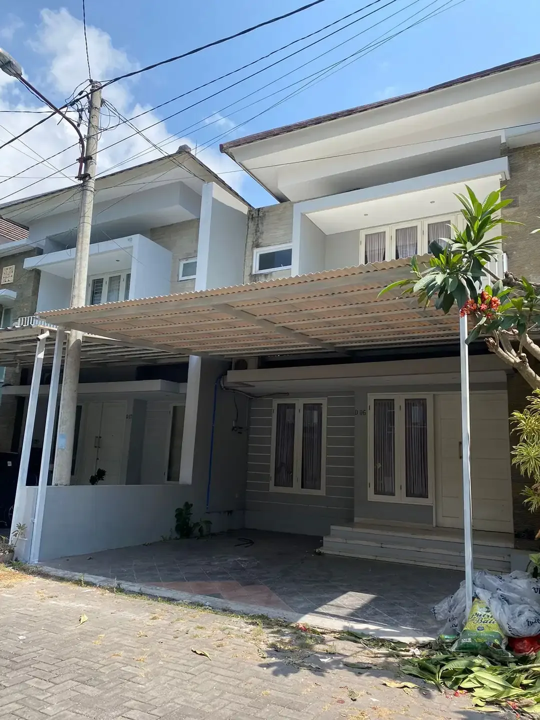 DI SEWAKAN RUMAH  BARU MINIMALIS FULL FURNISHED AREA DENPASAR - Image 1 of 10
