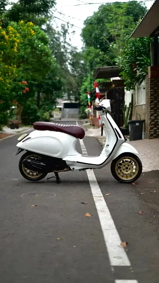 VESPA PRIMAVERA 150 3V 2015 PUTIH - TERMURAH - Image 7 of 7