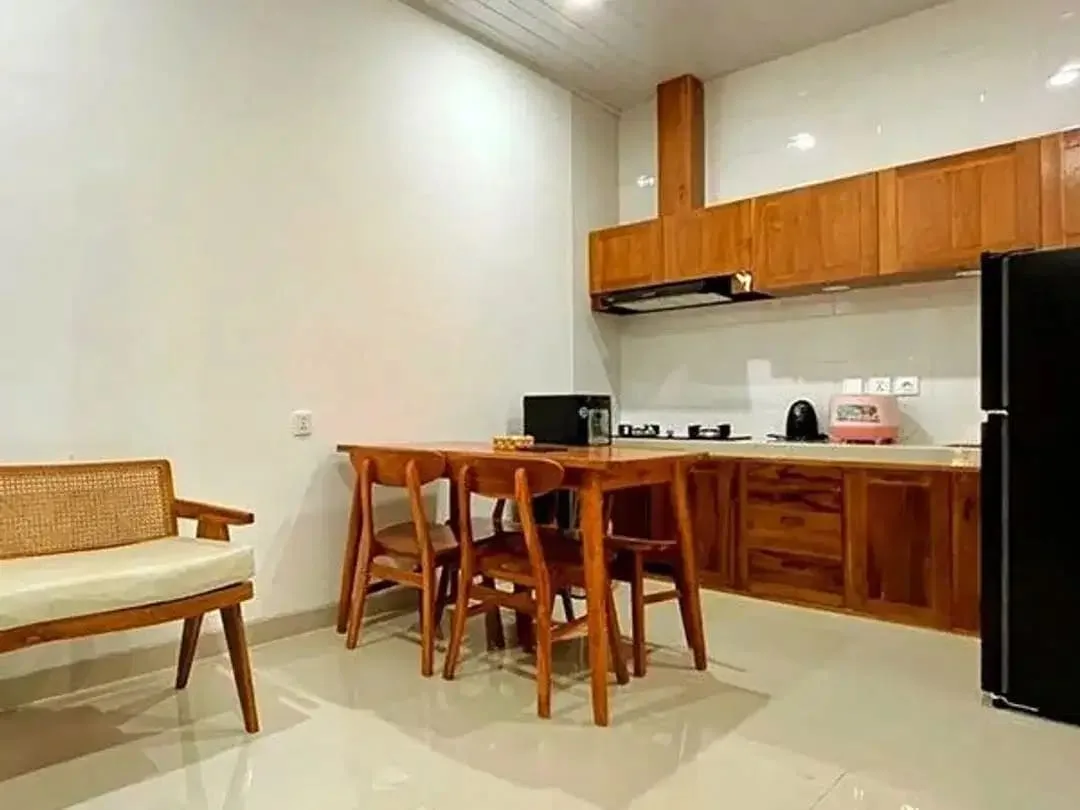 [Amr-231.Srt] Monthly Rental Brand New Villa In Kemenuh – Private Pool & Rooftop - Image 7 of 10