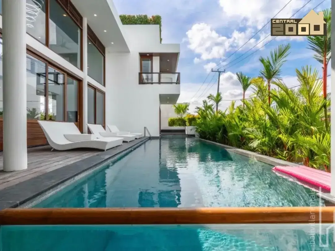 For Sale – Modern Luxury Villa In Prime Canggu Batu Bolong - Image 3 of 10