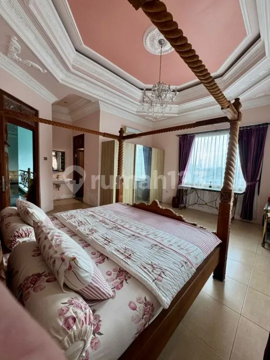 Hot Listing Disewakan Rumah Super Mewah Full Furnished Dikawasan Elite Denpasar Renon Dekat dengan Sanur dan Kantor Imigrasi - Image 3 of 4