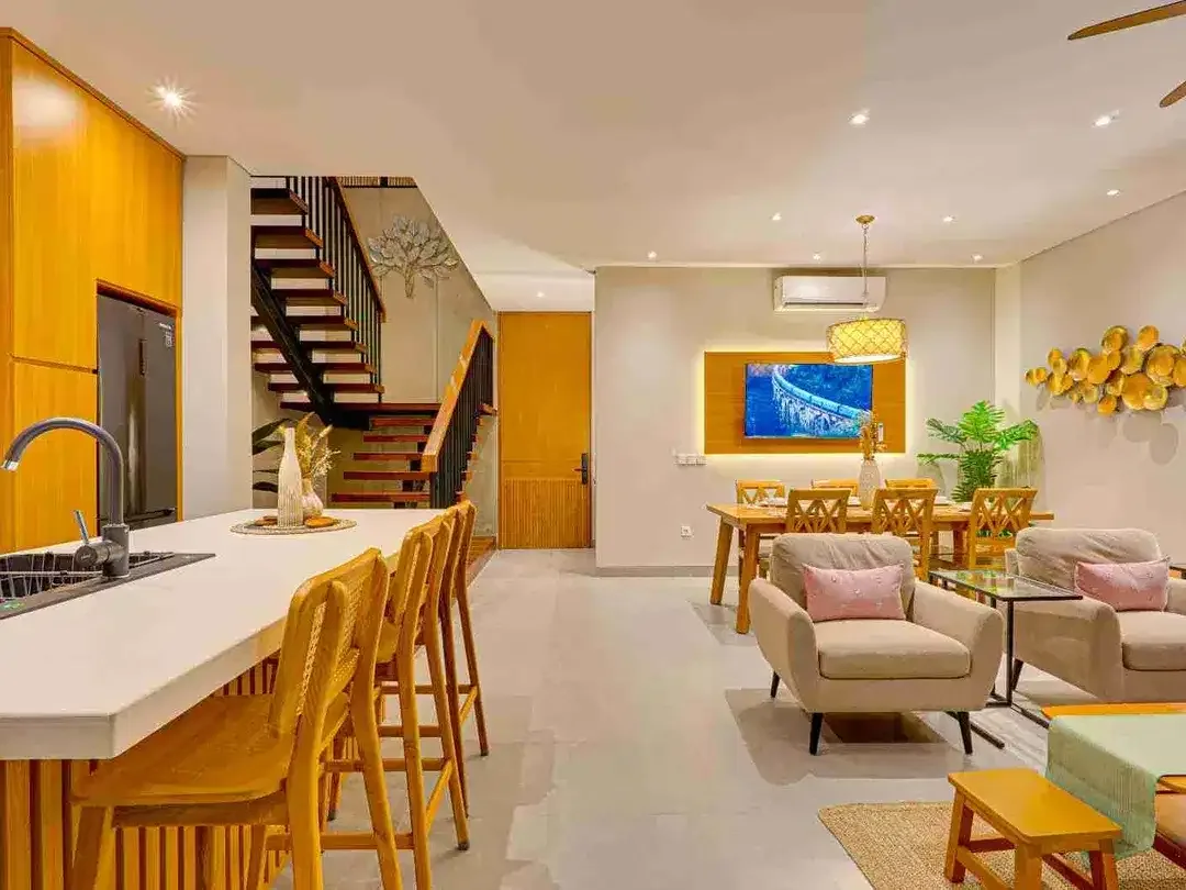 Brand New Luxury Villa 300m ke Pantai Batu Bolong Canggu - Image 6 of 10
