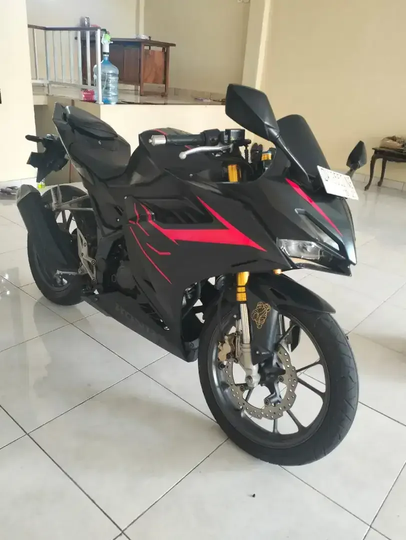 Honda CBR 150 CC thn. 2022 kredit Bali dharma motor - Image 3 of 4